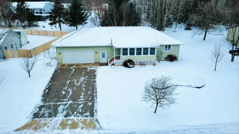 220 8th Ave, Edgar, WI 54426