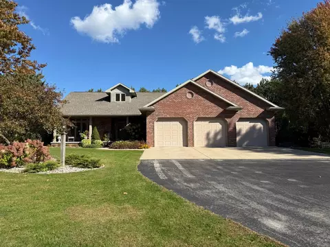 3111 Ferndell Acres Dr, Hobart, WI 54155