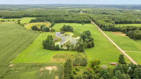 10498 E Saumer Rd, Rosholt, WI 54473 photo 4