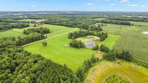 10498 E Saumer Rd, Rosholt, WI 54473 photo 7