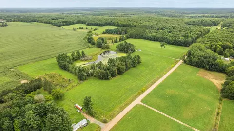 10498 E Saumer Rd, Rosholt, WI 54473 photo 5