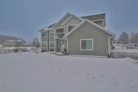 6909 River Trail Dr, Weston, WI 54476