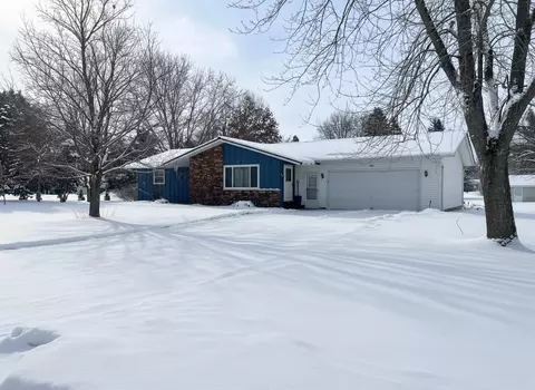 840 Ramble Ln, Plover, WI 54467