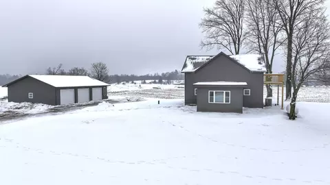 214139 County Road Y, Hatley, WI 54440