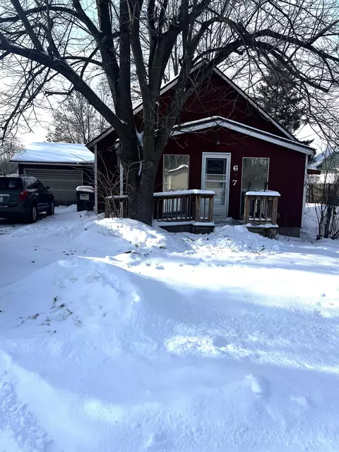 647 Lake St, White Lake, WI 54491