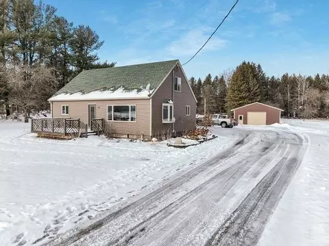 9662 Eisenhower Dr, Marshfield, WI 54449