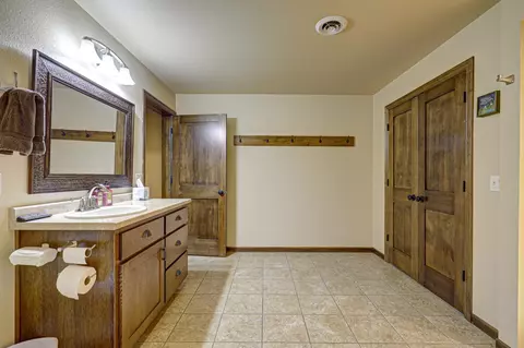 Bath - 2244 River Rd, Tomahawk, WI 54487 photo 3 of 4