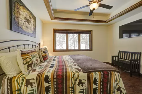 Bedroom - 2244 River Rd, Tomahawk, WI 54487 photo 7 of 10
