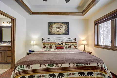 Bedroom - 2244 River Rd, Tomahawk, WI 54487 photo 5 of 10