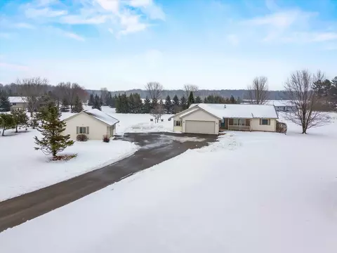 203715 Sun Ridge Dr, Spencer, WI 54479