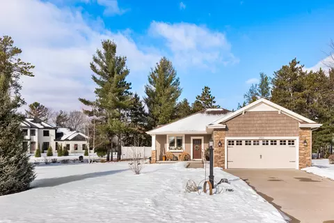 2550 Peppertree Pl, Plover, WI 54467