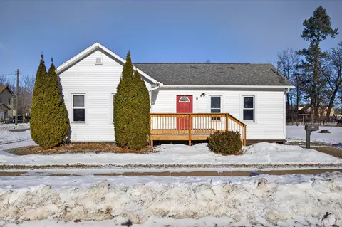 911 Avon St, Wisconsin Rapids, WI 54494