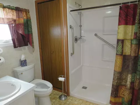 Bath - 610 Flint Ave, Mattoon, WI 54450 photo 1 of 1