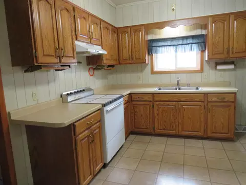 Kitchen - 610 Flint Ave, Mattoon, WI 54450 photo 1 of 2