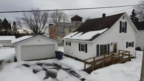 610 Flint Ave, Mattoon, WI 54450