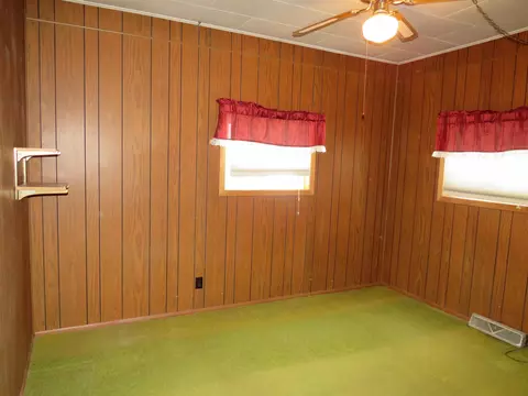 Bedroom - 610 Flint Ave, Mattoon, WI 54450 photo 1 of 4