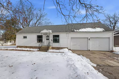 162 Grant St, Amherst, WI 54406