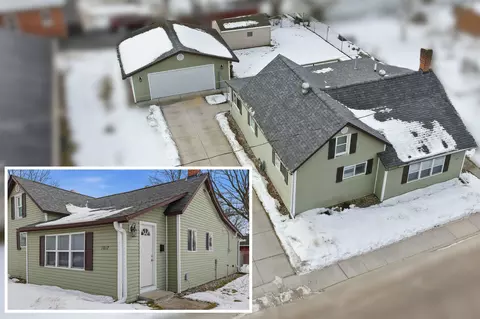 1017 6th Ave, Stevens Point, WI 54481