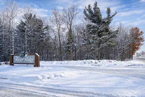 99 River Ridge Rd, Wisconsin Rapids, WI 54494
