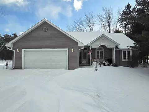 6230 Pointe Haven Dr, Wisconsin Rapids, WI 54494