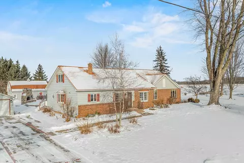 Exterior - 2909 W Mann St, Marshfield, WI 54449 photo 3 of 7