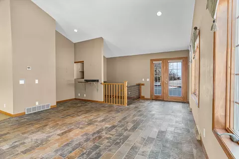 Living - 2909 W Mann St, Marshfield, WI 54449 photo 7 of 9