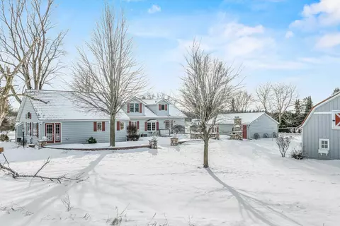 Exterior - 2909 W Mann St, Marshfield, WI 54449 photo 6 of 7