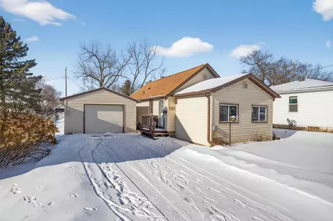 241 16th Ave N, Wisconsin Rapids, WI 54495