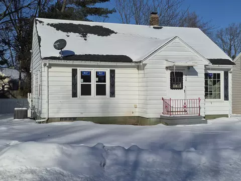 930 Ross Ave, Wausau, WI 54403
