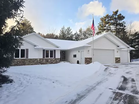 4565 River Dr, Plover, WI 54467