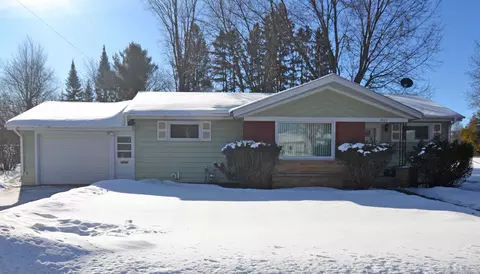 1905 Rosecrans St, Wausau, WI 54401