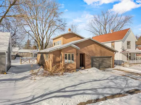 121 N West St, Loyal, WI 54446