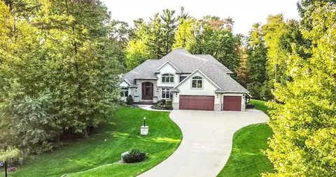 1831 Waterview Cv, Plover, WI 54467