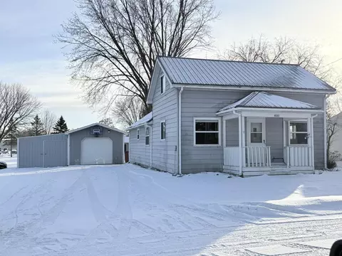 8231 Maple St, Pittsville, WI 54466