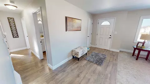 Entry Way - 2001 S Maple Ave, Marshfield, WI 54449 photo 1 of 1