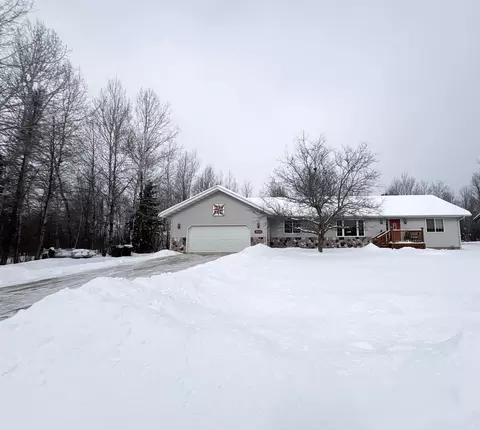 Exterior - 418 Green Tree Dr, Prentice, WI 54556 photo 2 of 8