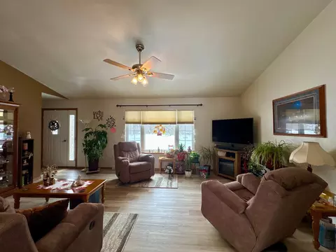 Living - 418 Green Tree Dr, Prentice, WI 54556 photo 3 of 6
