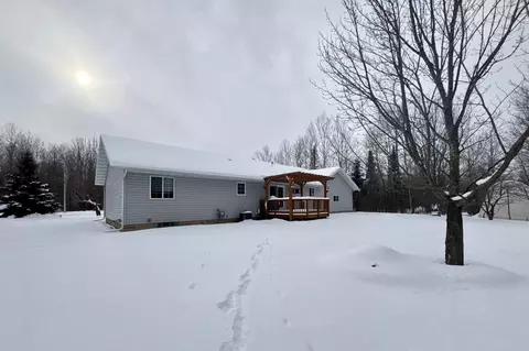 Exterior - 418 Green Tree Dr, Prentice, WI 54556 photo 4 of 8