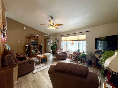 Living - 418 Green Tree Dr, Prentice, WI 54556 photo 4 of 6