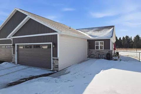815 Green Pastures Trl, Plover, WI 54467
