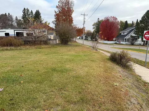 1205 Eagle St, Rhinelander, WI 54501 photo 4
