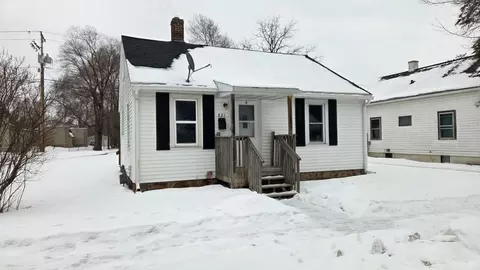 821 S 9th Ave, Wausau, WI 54401