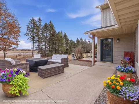 262 White Oak Ave, Plover, WI 54467
