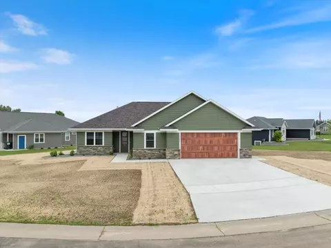 1507 Green Acres Dr, Marshfield, WI 54449