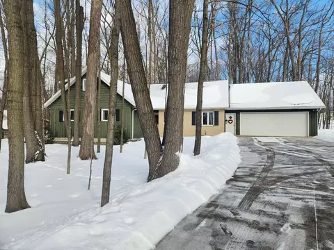 1601 W Arlington St, Marshfield, WI 54449