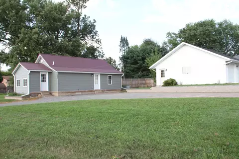 420 S Main St, Granton, WI 54436
