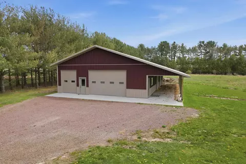 Exterior - 9071 Robin Rd, Marshfield, WI 54449 photo 8 of 10