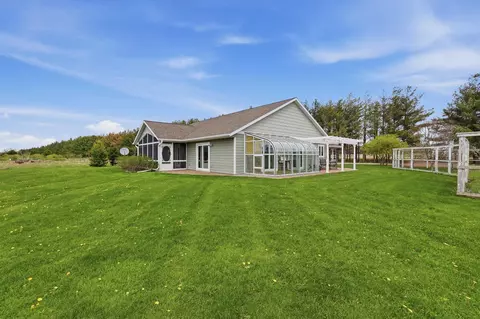 Exterior - 9071 Robin Rd, Marshfield, WI 54449 photo 1 of 10