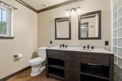 Bath - 9071 Robin Rd, Marshfield, WI 54449 photo 2 of 3