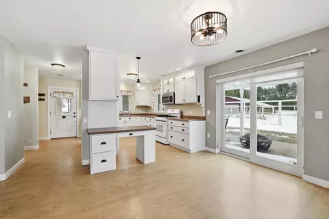 Kitchen - 9071 Robin Rd, Marshfield, WI 54449 photo 5 of 5
